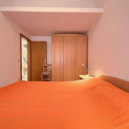 Apartment Island Getaway With A Sea View Porat (Krk)